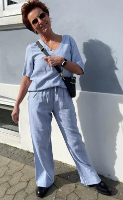 Freequent Bluse - Lava - Off White w. Nebulas Blue