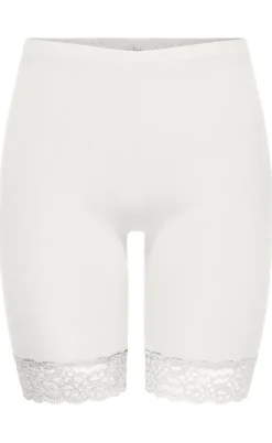 JDY Shorts - Ava Lace - Cloud Dancer