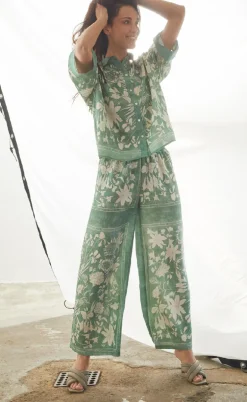 Love & Divine Skjorte - Love1338 - Green Flower