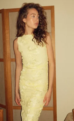 Noella Kjole - Lavina - Butter Yellow