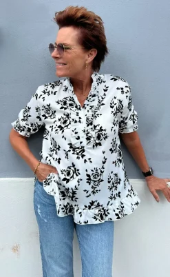 Say INA Copenhagen Bluse - Philine - White/Black Roses