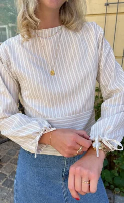 Say INA Copenhagen Bluse - Cornelia - Camel / White Stripe (vendbar)