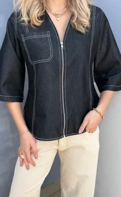 Say INA Copenhagen Bluse - Zenia Zipper - Black Denim