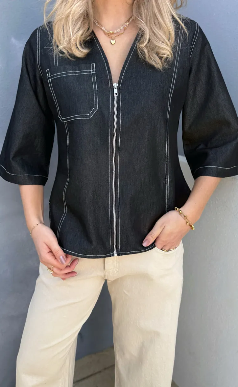 Say INA Copenhagen Bluse - Zenia Zipper - Black Denim