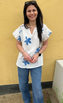 Say INA Copenhagen Bluse - Emma - Blue Leaf Embroidery