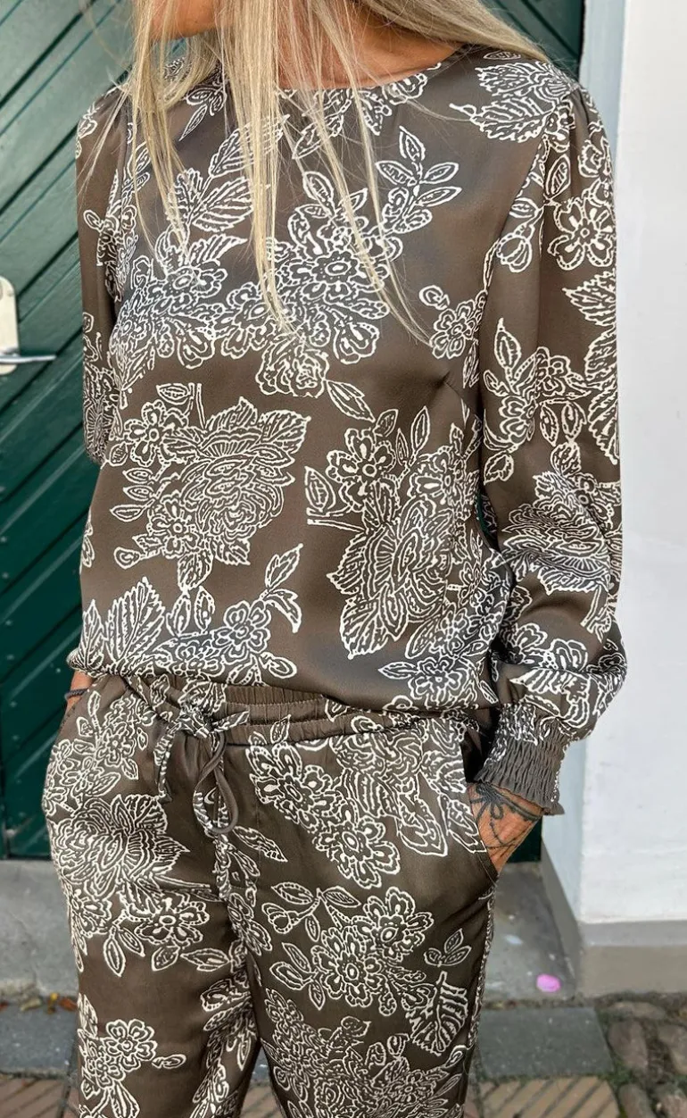 Say INA Copenhagen Bluse - Chili - Dark Brown Flower