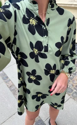 Say INA Copenhagen Kjole - Augusta - Dusty Green/Black Flower