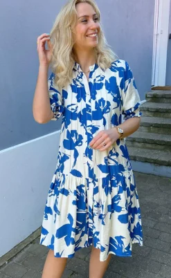 Say INA Copenhagen Kjole - Anja - White / Blue Flower