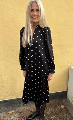 Say INA Copenhagen Kjole - Tiki - Black W. White Dots