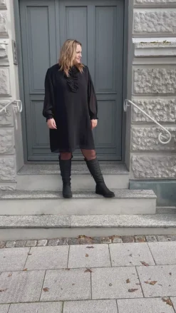 Say INA Copenhagen Kjole - Cami - Black