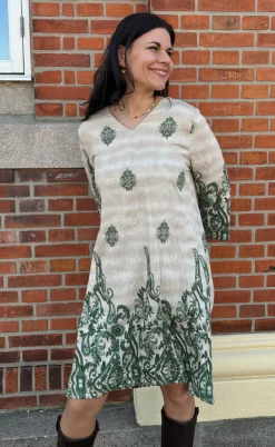 Say INA Copenhagen Kjole - Arianna - Green Paisley