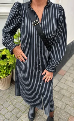 Say INA Copenhagen Kjole - Tiki - Black W. White Stripes