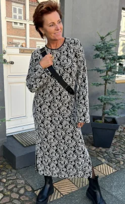 Say INA Copenhagen Kjole - Lanza - Black W. White Paisley