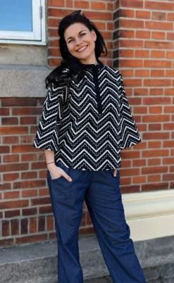 Say INA Copenhagen Skjorte - Zara Zig Zag - Black W. White