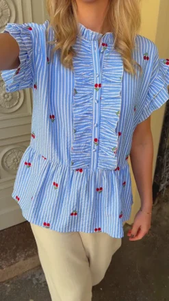 Say INA Copenhagen Top - Freya - Blue Striped W. Cherries