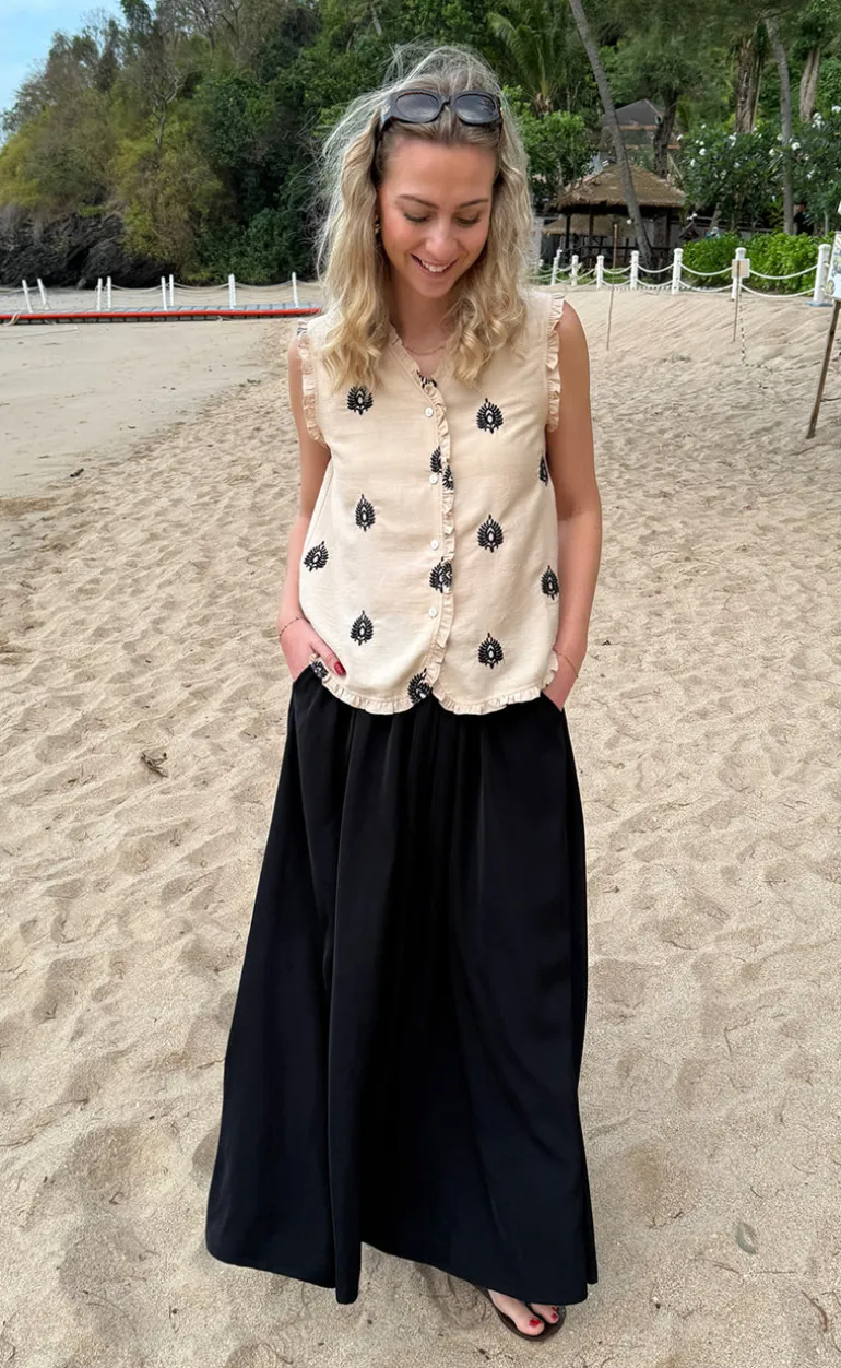 Say INA Copenhagen Top - Melania - Beige w. Black Embroidery